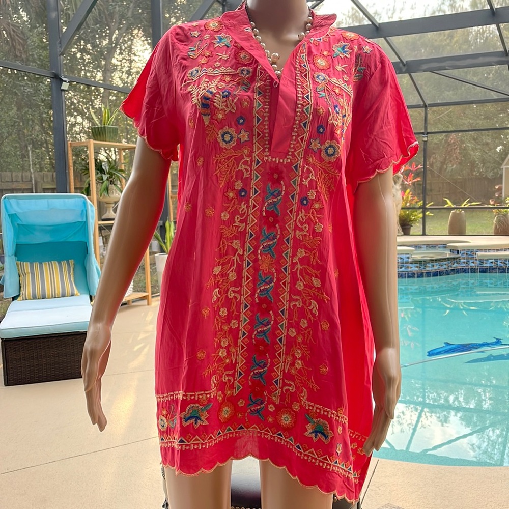 Embroidered Short Dress size M